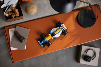 Конструктор LEGO Icons Williams Racing FW14B і Найджел Менселл (10353) | Фото 13