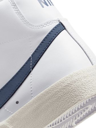 Кеди жіночі Nike W Blazer Mid 77 CZ1055-125 38 (7 US) білі (196969049454) | Фото 2